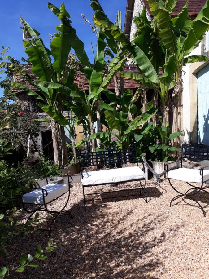Les Tibles Bed and Breakfast Nanthiat Exterior foto